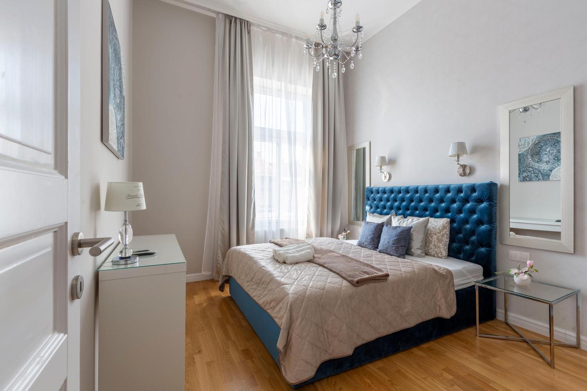 Luxury Royal Residence In The Heart Of ブダペスト エクステリア 写真